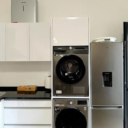 Apartamento S A L - Village Flats *