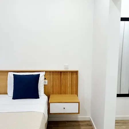 S A L - Village Flats * Canical (Madeira)