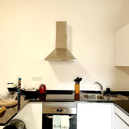 S A L - Village Flats Apartmán *