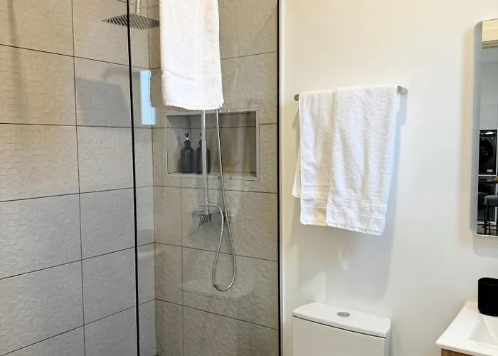 S A L - Village Flats Apartment *