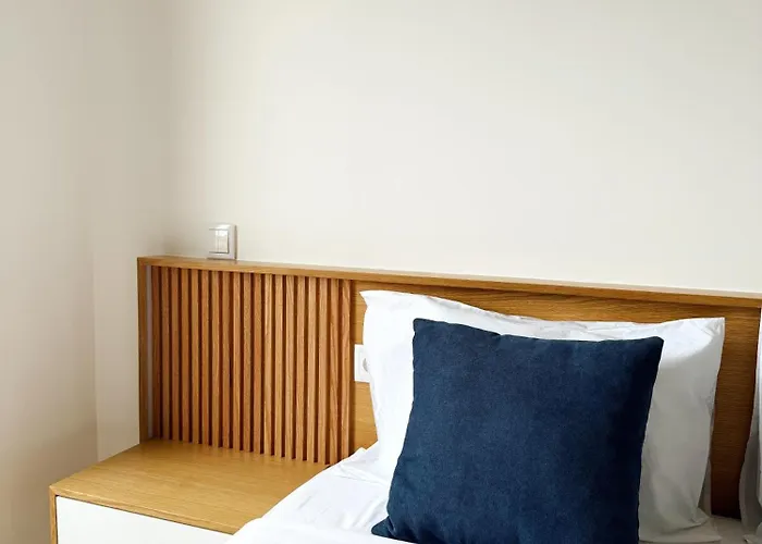 S A L - Village Flats Canical (Madeira)